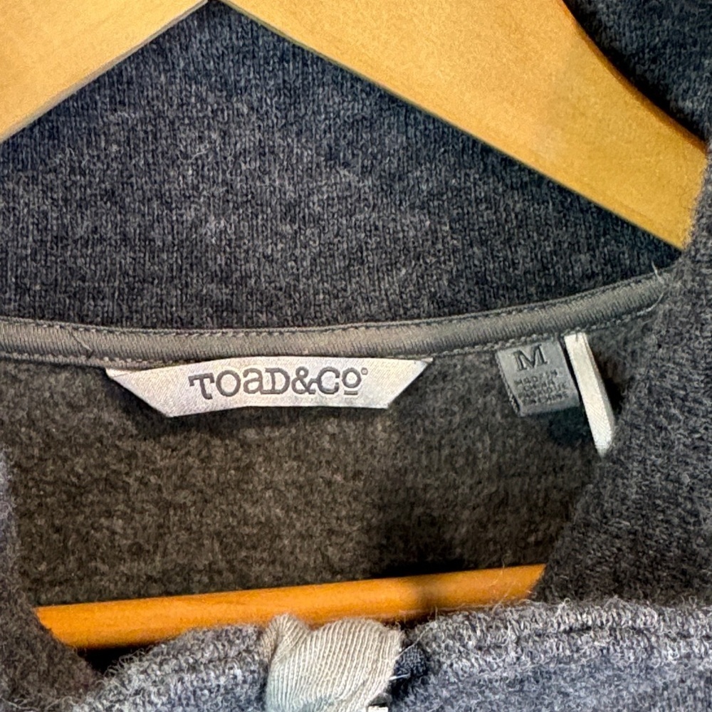Toad and Co charcoal grey wool blend vest size M - Picture 5 of 7